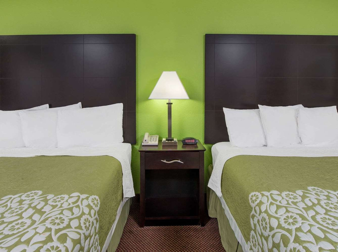 Days Inn by Wyndham Calvert City - Paducah East主图