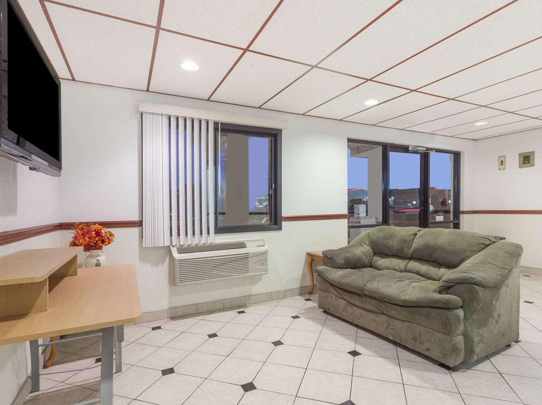 Super 8 by Wyndham Winchester VA主图