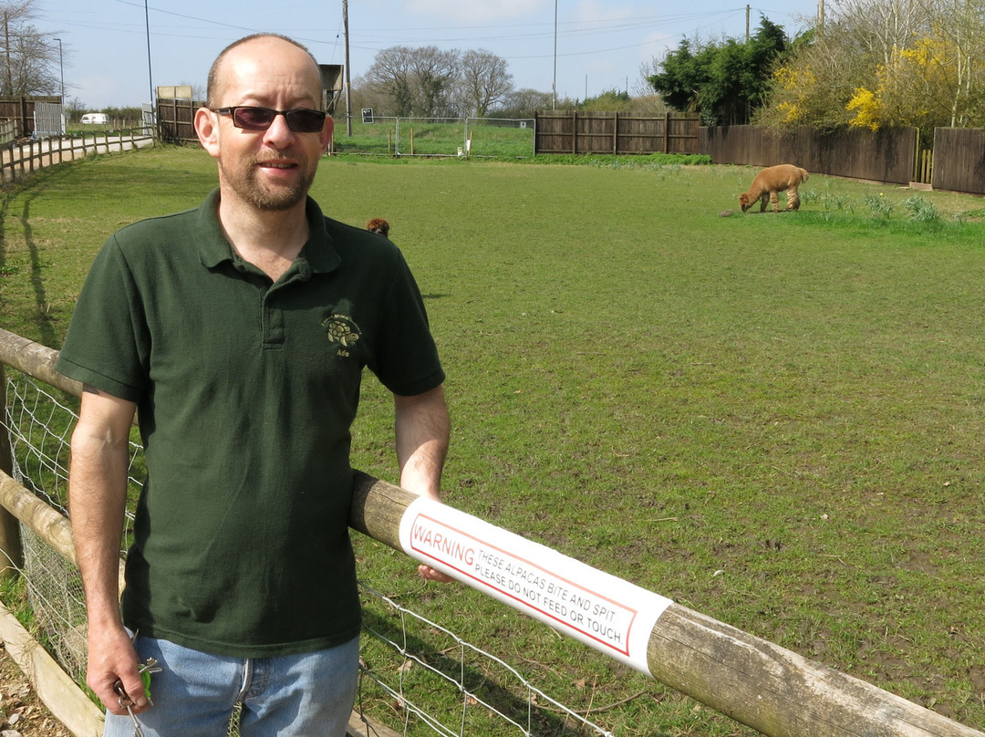 Viaduct Animal Sanctuary景点图片