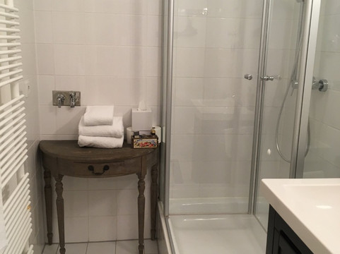 奥尔菲酒店 - 大屋主图