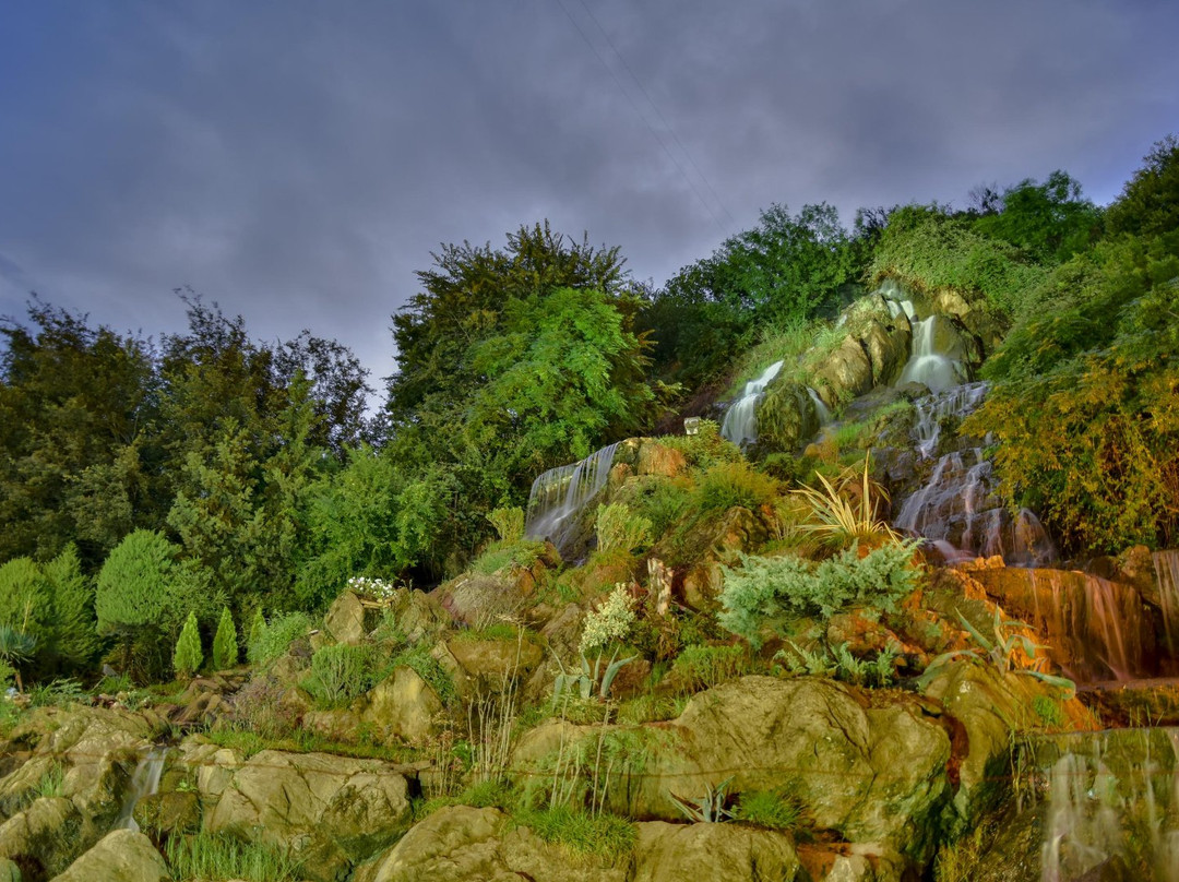 Lahijan Waterfall آبشار لاهیجان景点图片