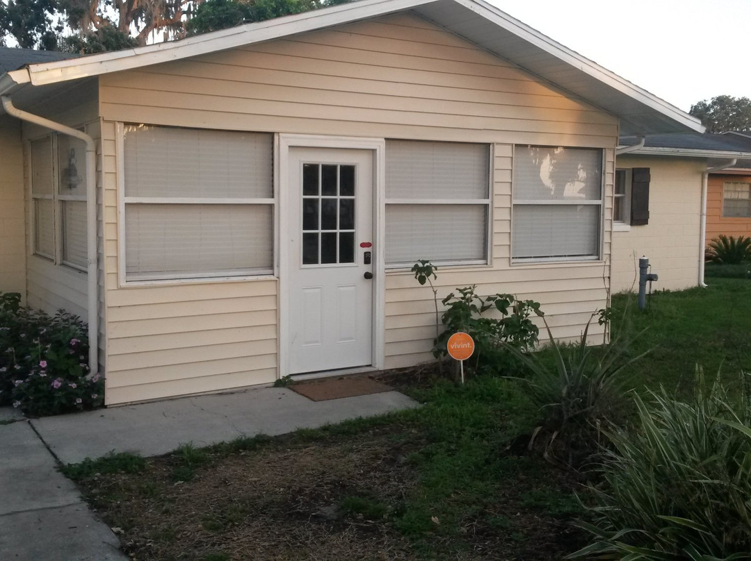 莱克威尔士酒店住宿-The Pierce Lake House