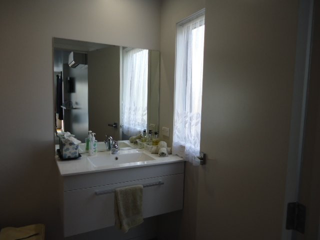 The Racecourse Motel主图