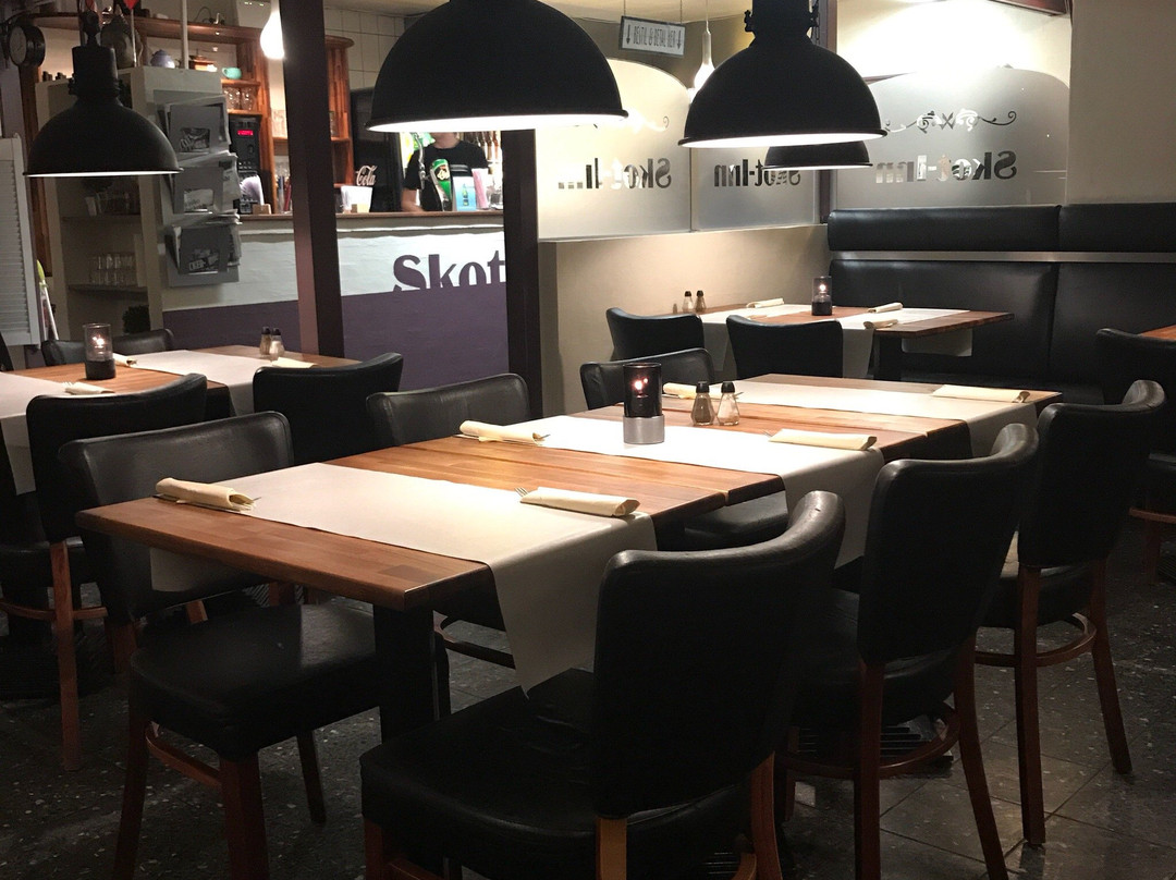 Akirkeby餐馆和美食-Skot-Inn
