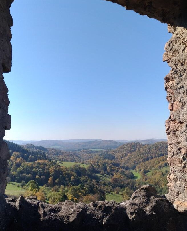 Burgruine Falkenstein景点图片