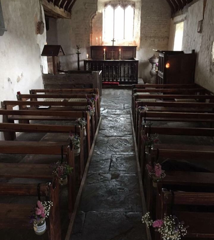 Llangelynnin Old Church景点图片