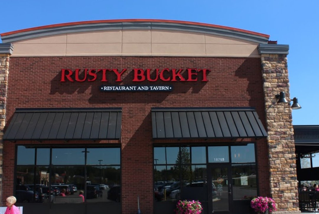 Rusty Bucket Restaurant and Tavern