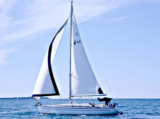 Sailing Day Tours