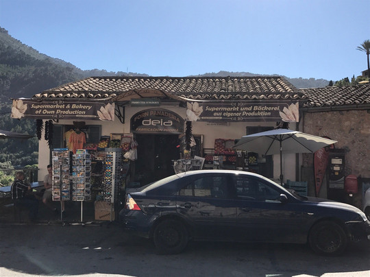 Es Forn  Deia Village shop