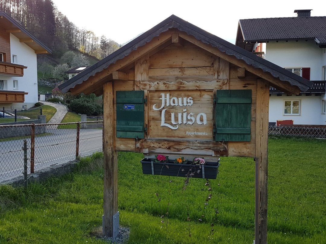 Haus Luisa by Emju