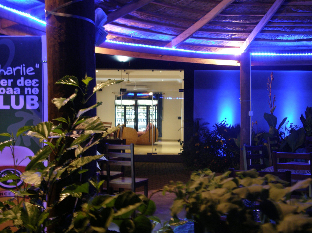 加纳餐馆和美食-Oasis Lounge Bar and Restaurant