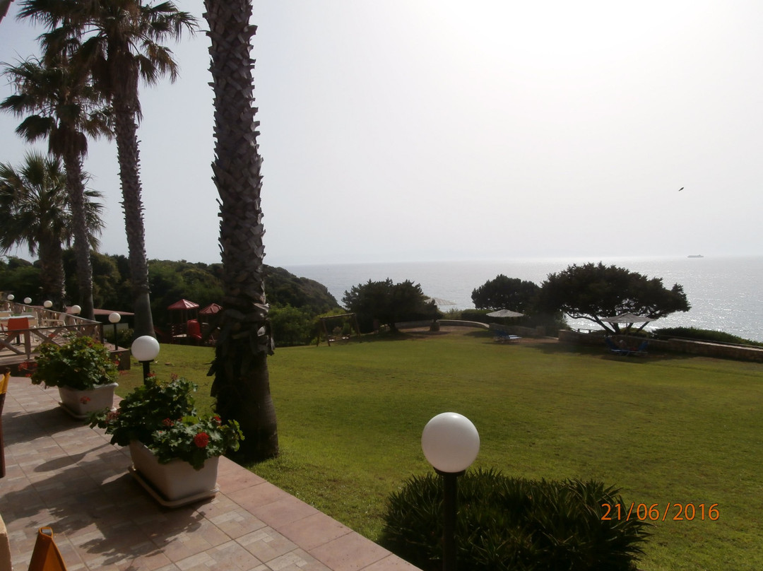 Fournia Beach Camping