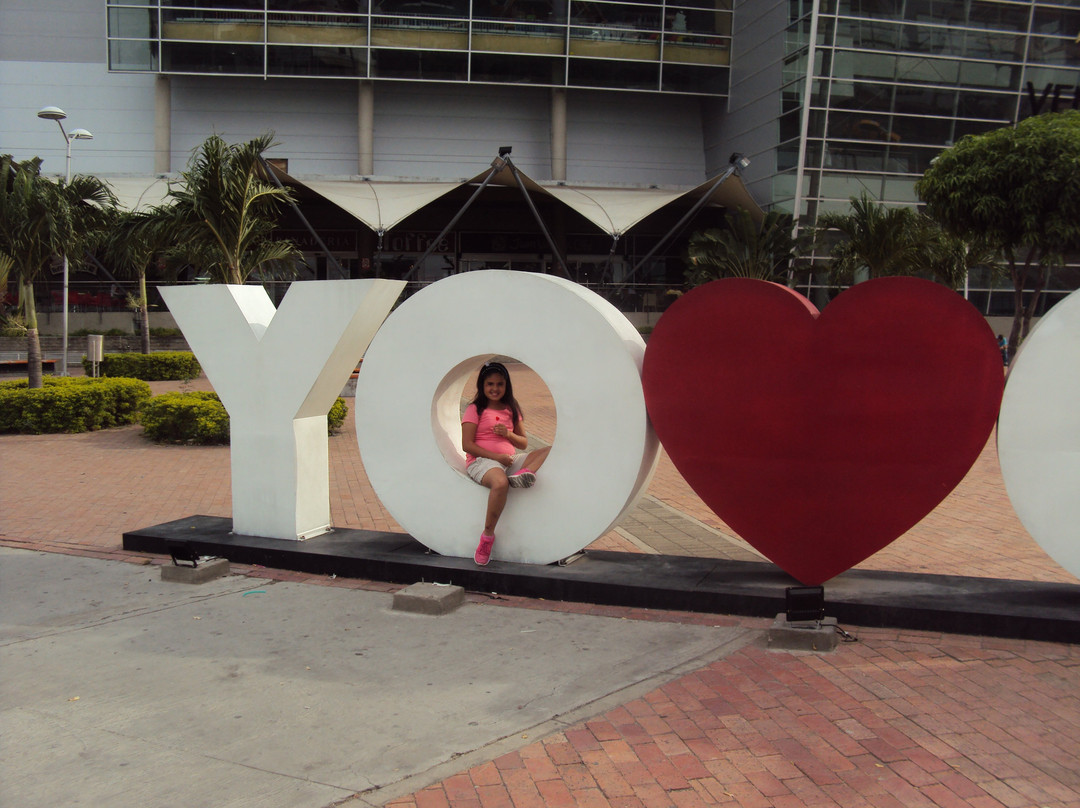 Ventura Plaza-库库塔必去景点