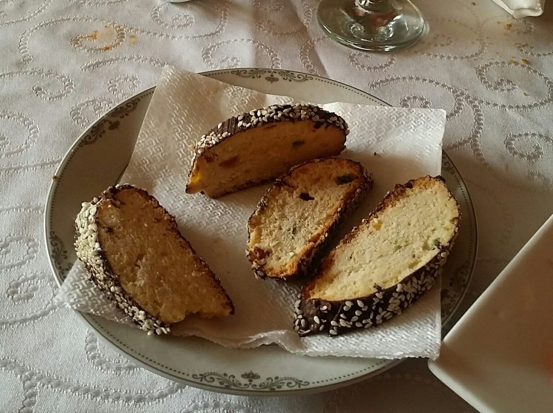 Oulmes餐馆和美食-Cornette Palace