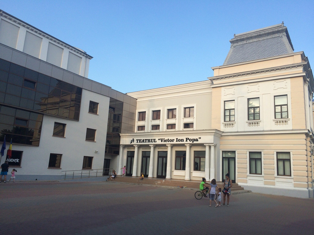 Teatrul "Victor Ion Popa"景点图片