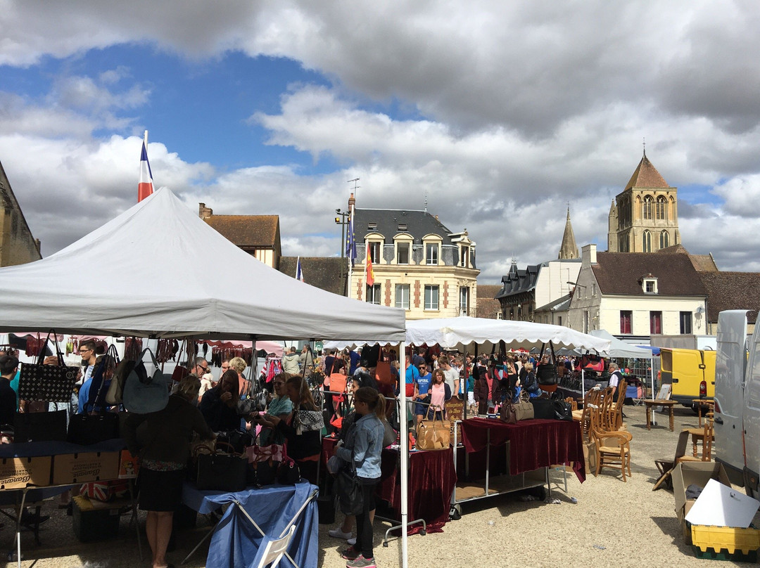 Marché de Saint-Pierre-sur-Dives景点图片