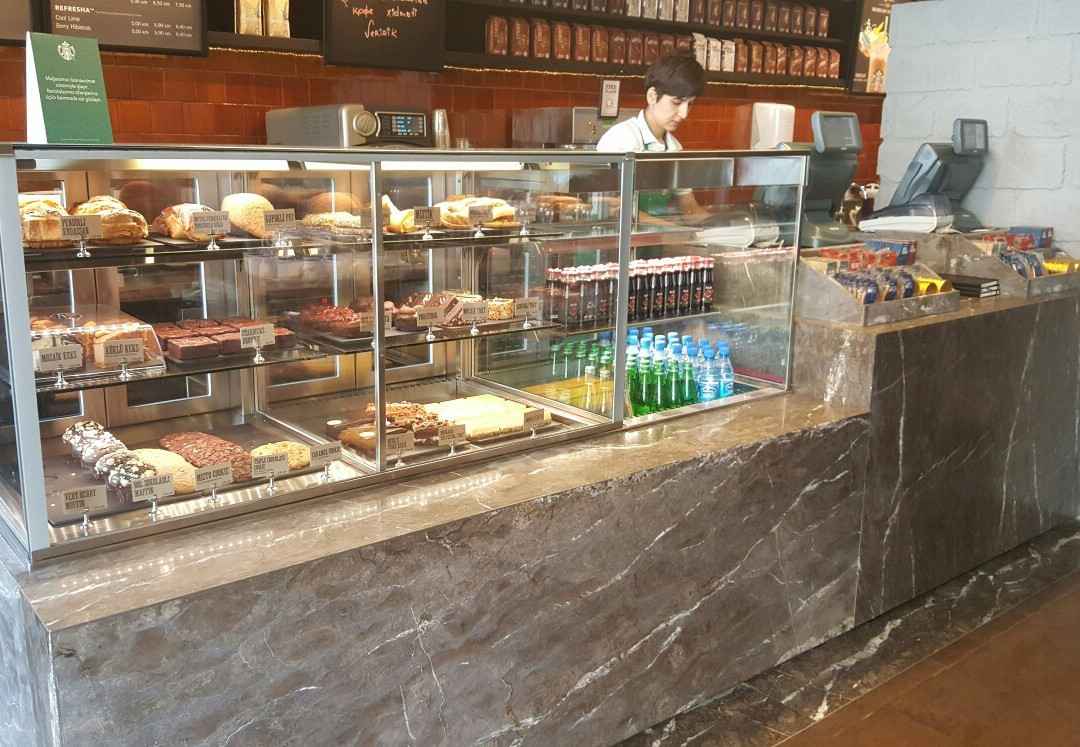 Starbucks 28 mall