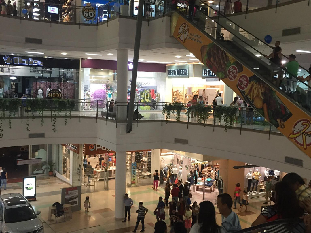 Ventura Plaza-库库塔必去景点