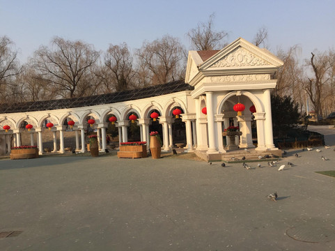 月亮河温泉假日酒店主图