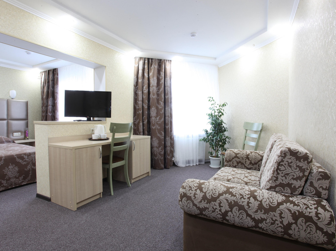 Maksim Hotel
