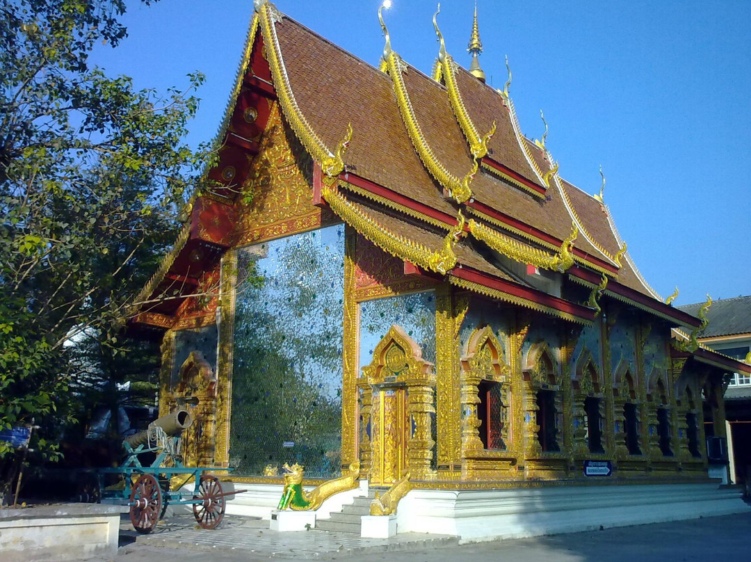 湄索旅游景点-Wat Mani Phraison