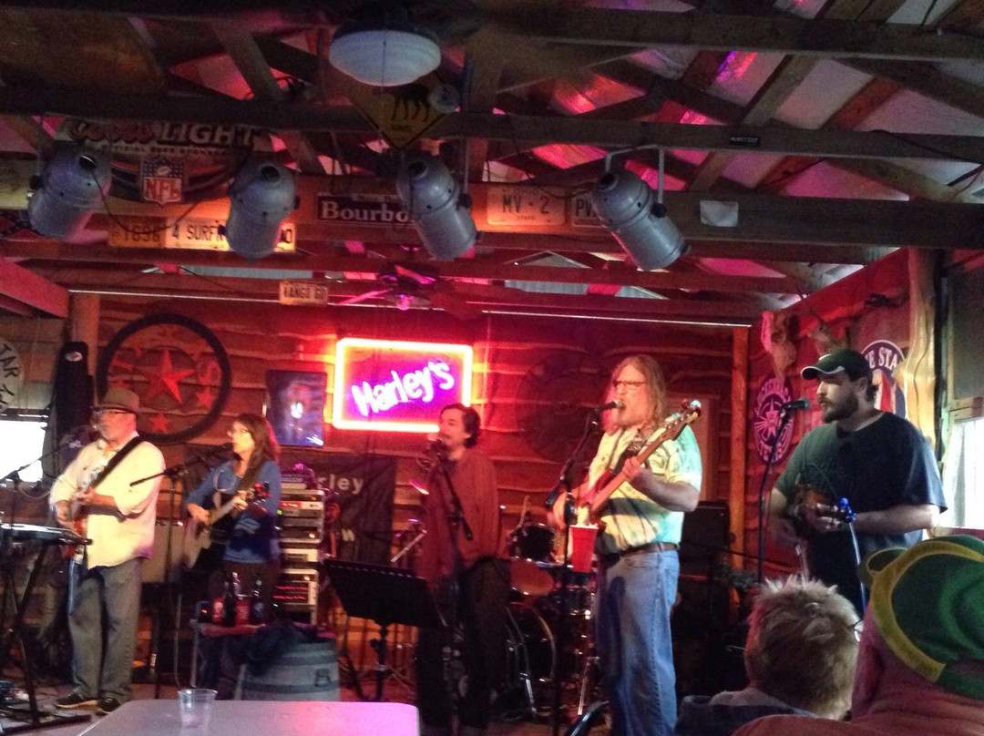 Harley's Beer Garden-Los Fresnos必去景点