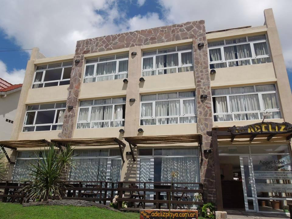 Adeliz Playa Aparthotel