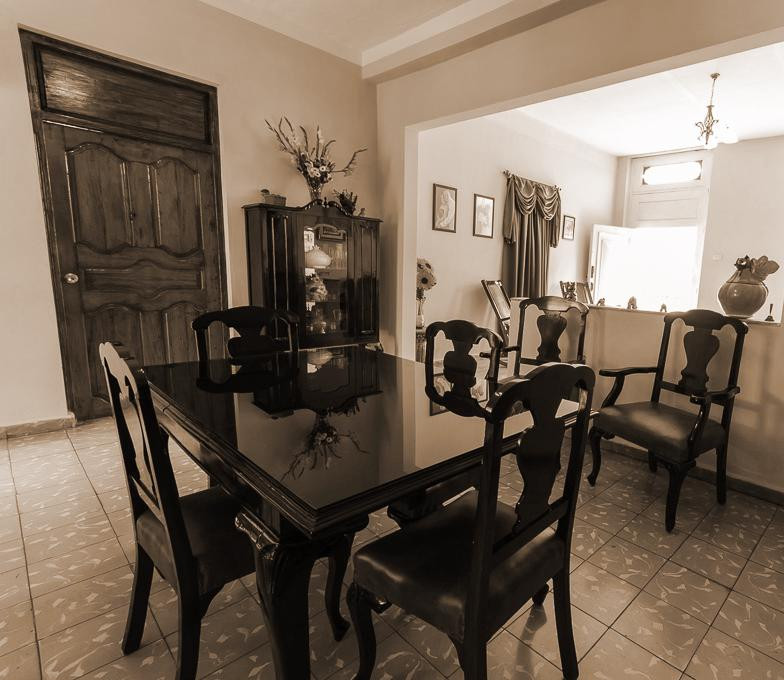 Soroa餐馆和美食-Don Oliva