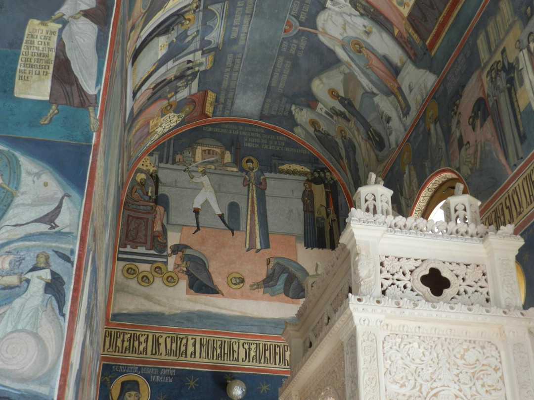 Tismana Monastery景点图片