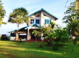 Karang Nyimbor Hotel