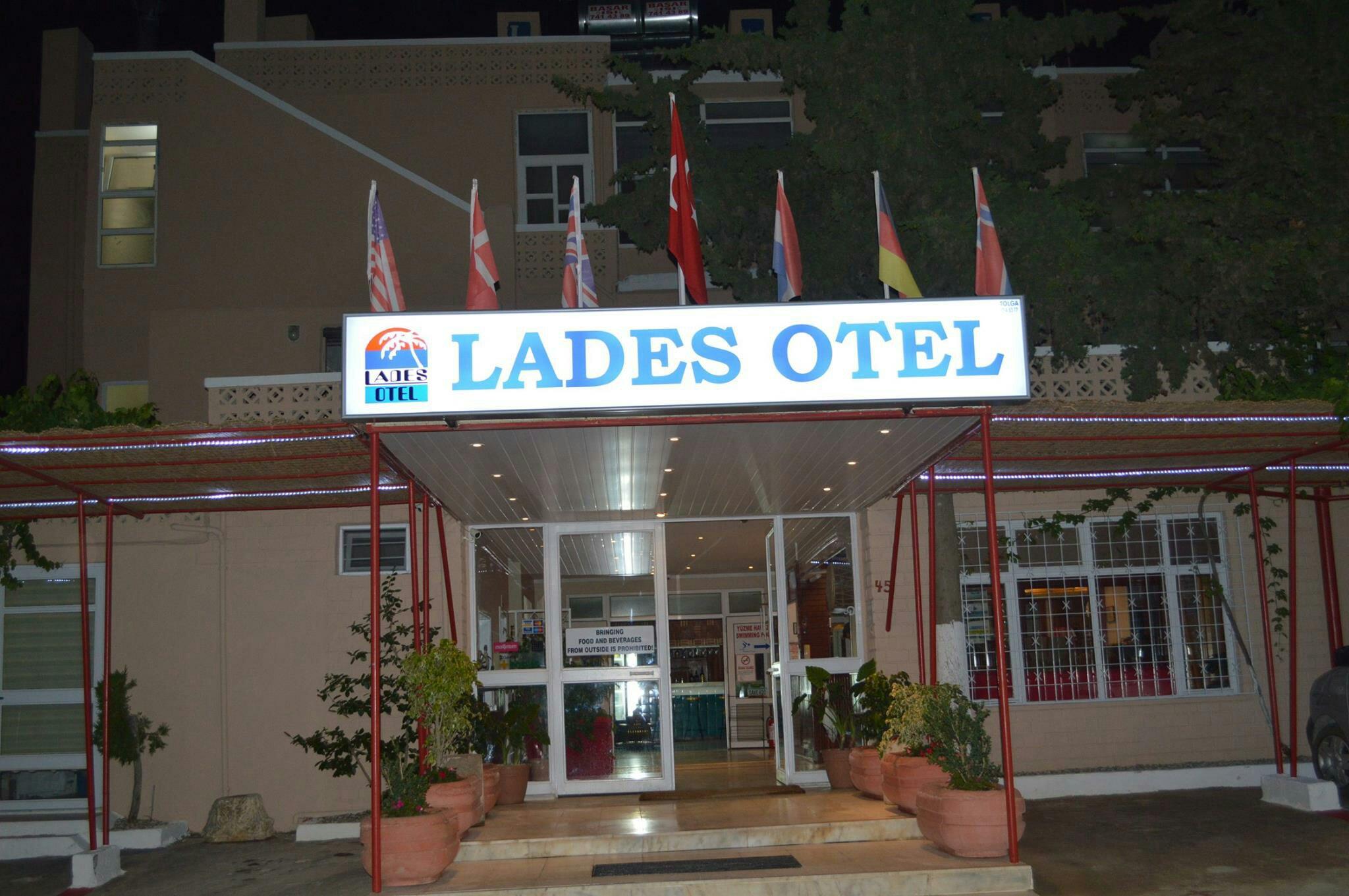 Lades Hotel-浴室