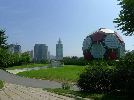 劳动公园-大连市必去景点