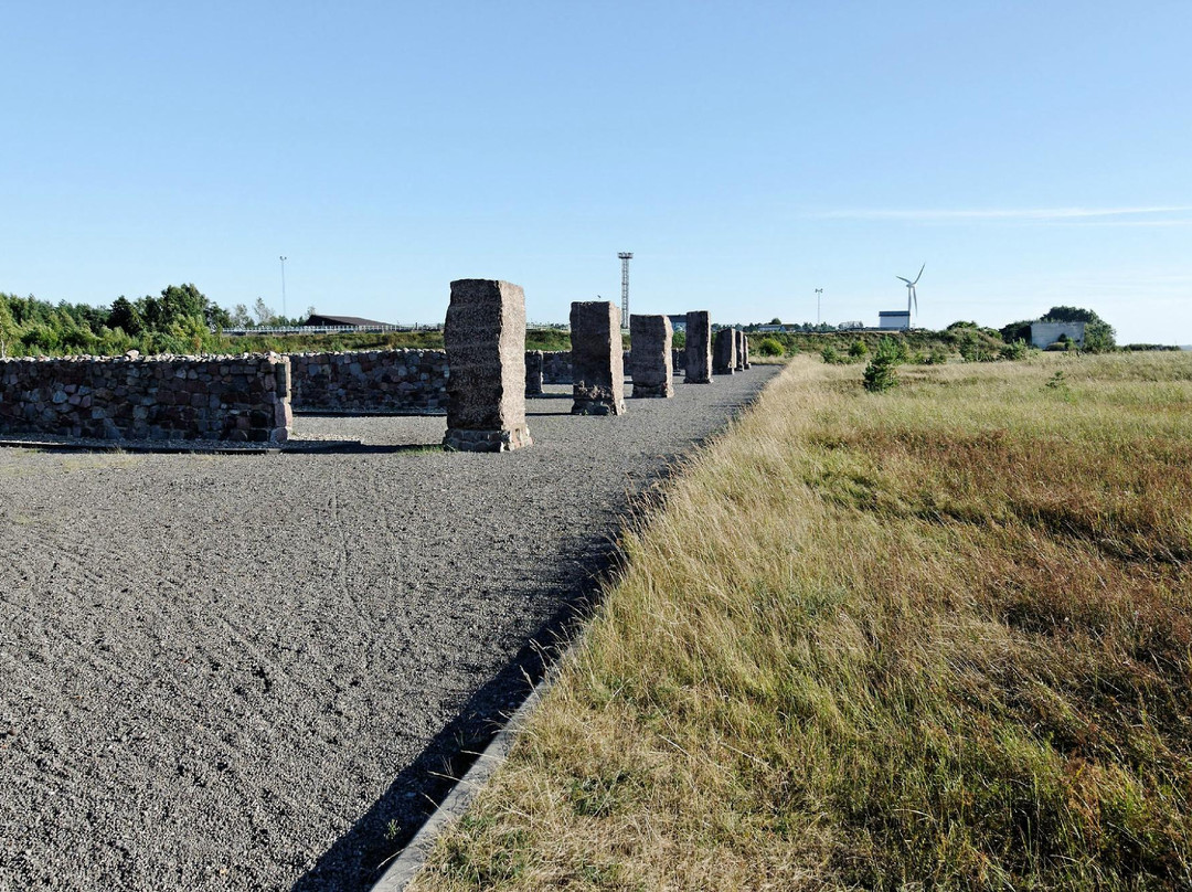 Skede Dunes Memorial景点图片