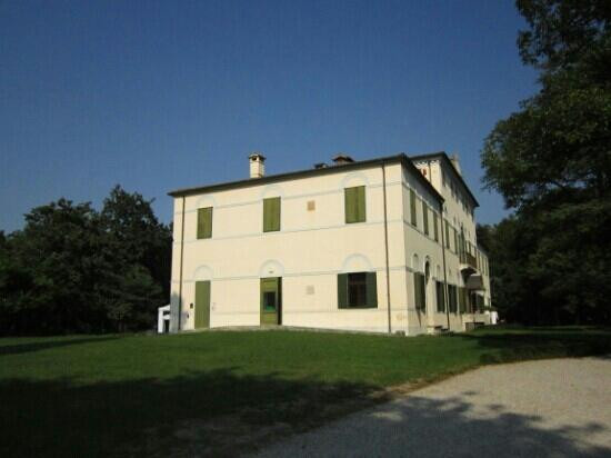 Villa Varda-Brugnera必去景点