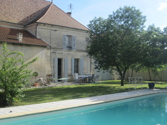 No 1 Rue St Nicolas主图