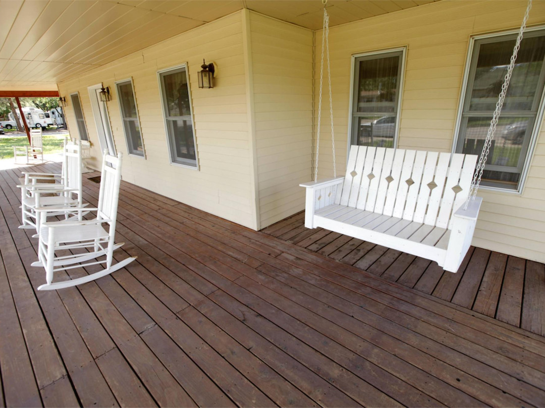 Harding's Corner主图