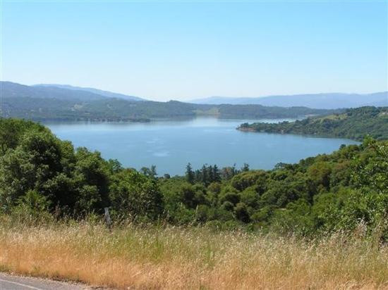 Lake Mendocino-Ukiah必去景点