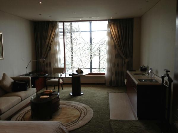 东莞海悦花园大酒店（厚街万达广场寮厦地铁站店）-客卧