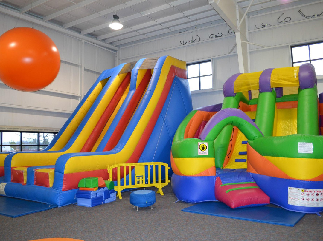 World of Bounce-格罗夫城必去景点