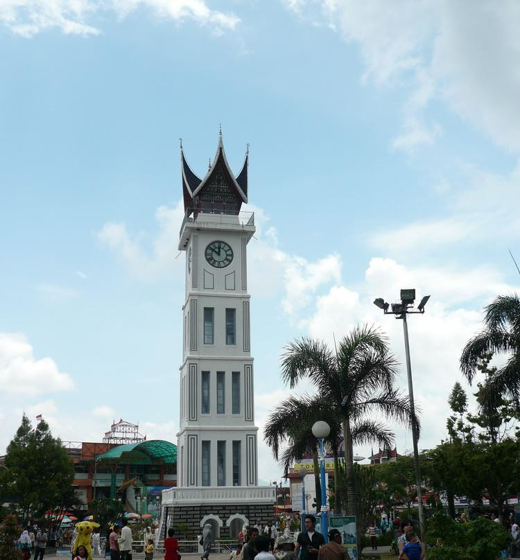 Bukittinggi Clock Tower-武吉丁宜必去景点