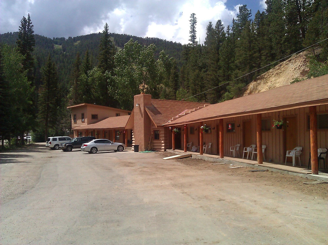 Arrowhead Lodge主图