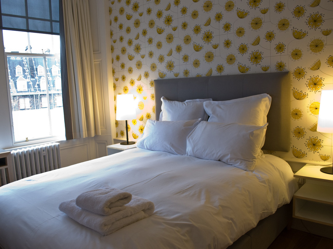 格拉斯哥草蜢酒店