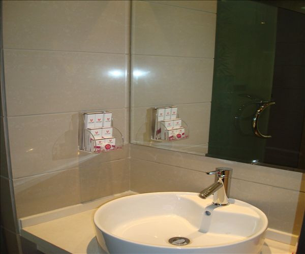 五月天大酒店主图