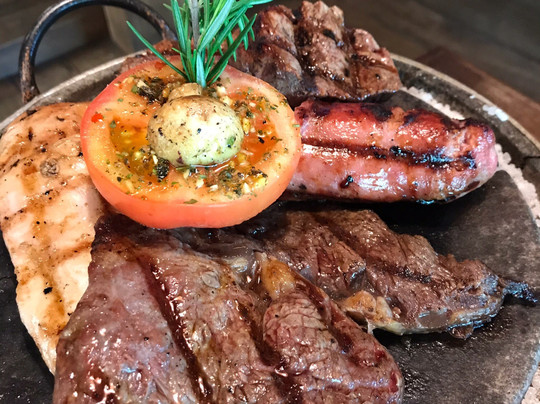 NENI Cafe Bar & Restaurant主图