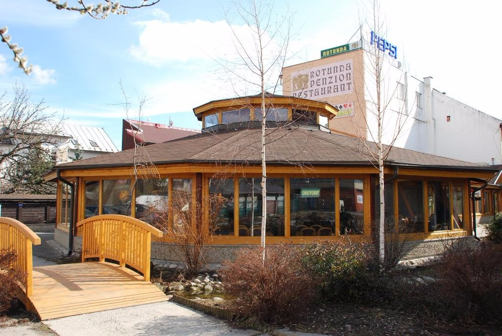 Bobrovec餐馆和美食-Restauracia Rotunda