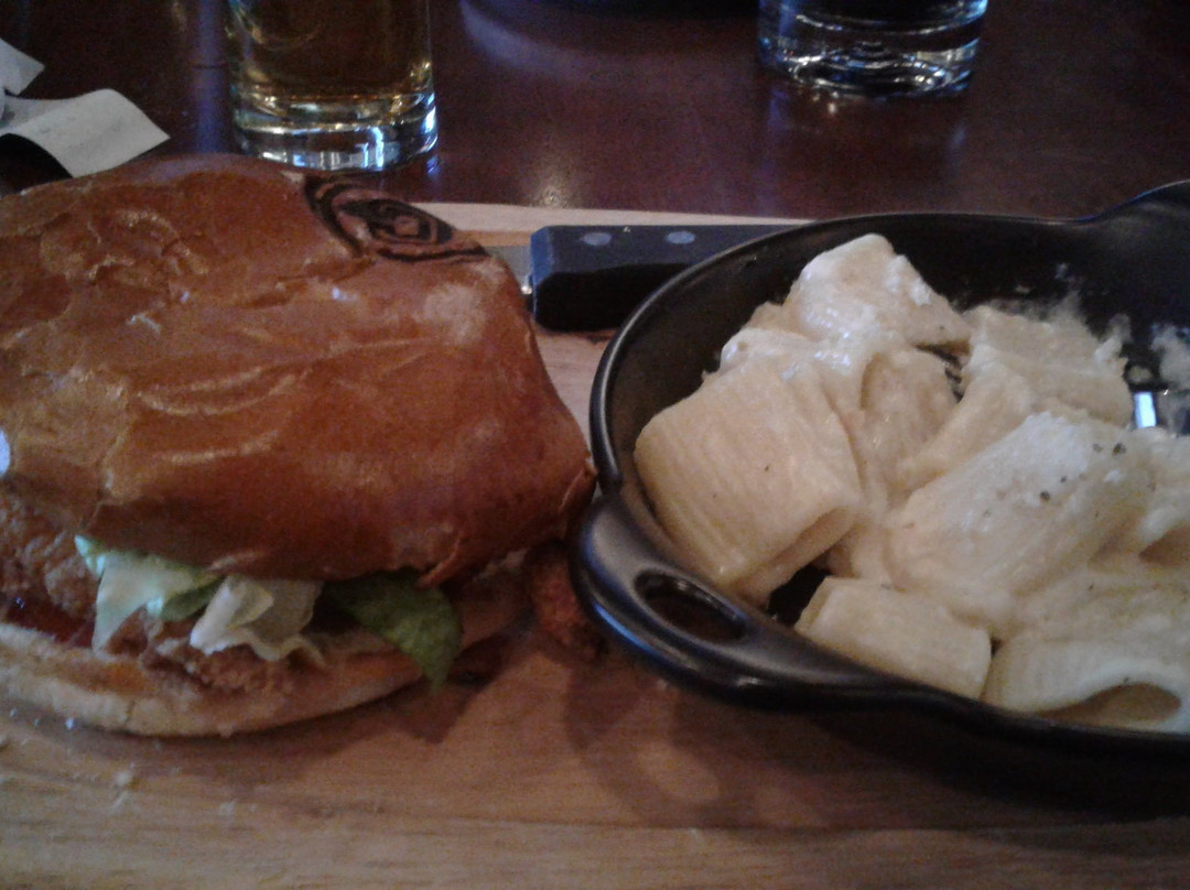 Repentigny餐馆和美食-Repentigny La Cage - Brasserie Sportive