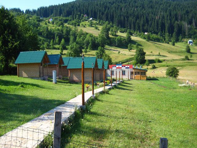 Eco Village Yugoslavia-家庭/游戏区
