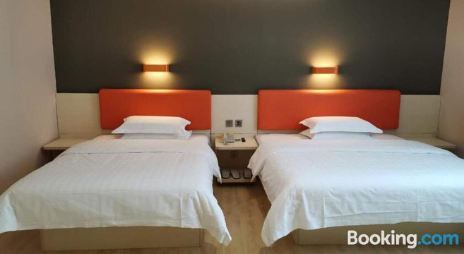 7天优品酒店(大连机场店)主图