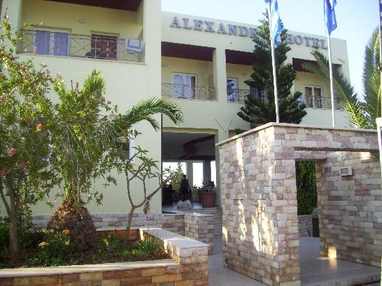 Alexandros Hotel