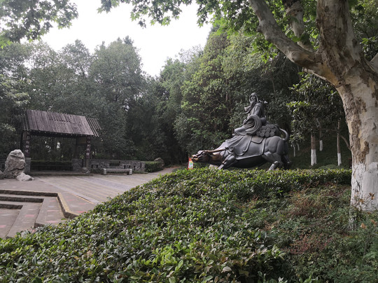 东湖山公园-德阳市必去景点